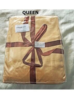 SATIN SHEET SET QUEEN SIZE, GOLD, 1 FLAT 1 FITTED & PILLOW CASES, BALTIC LINEN